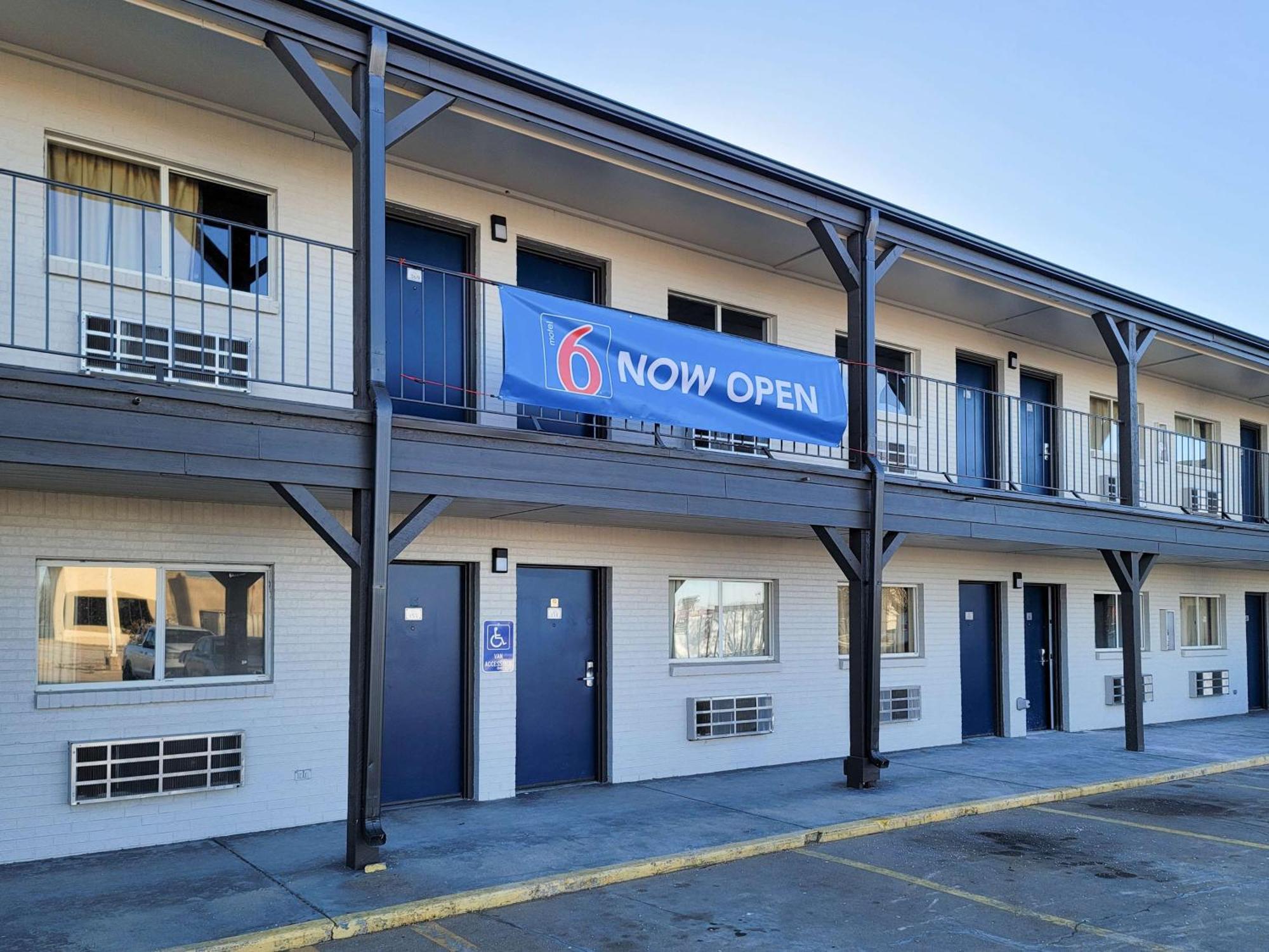 Motel 6 Wichita Ks South I35 Exterior foto