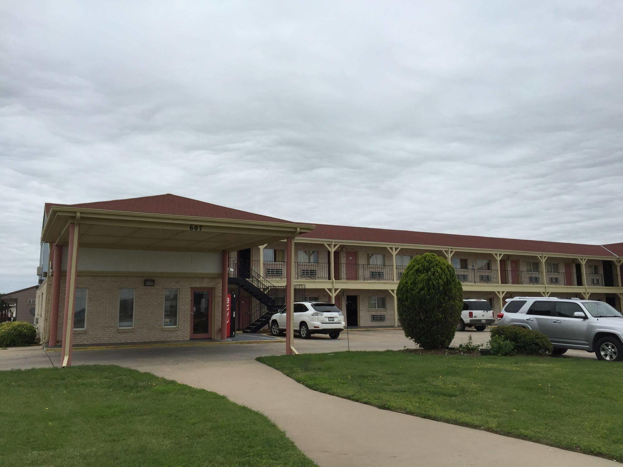 Motel 6 Wichita Ks South I35 Exterior foto